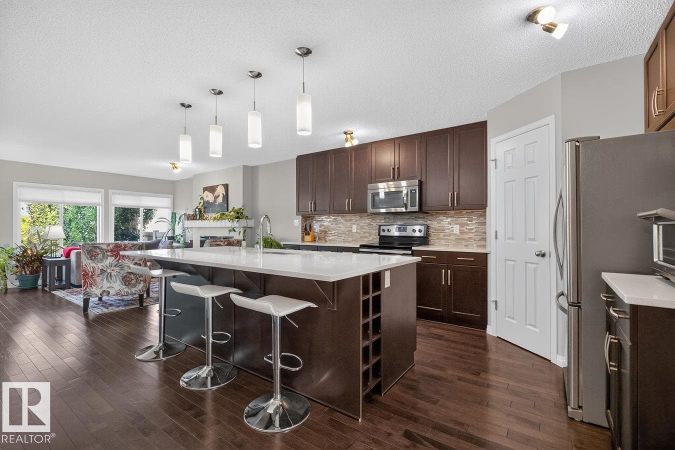 5495 CRABAPPLE LO SW SW — photo 3