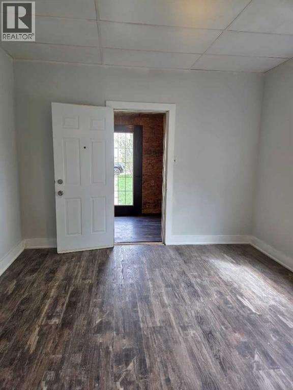 206 1 Avenue E — photo 4