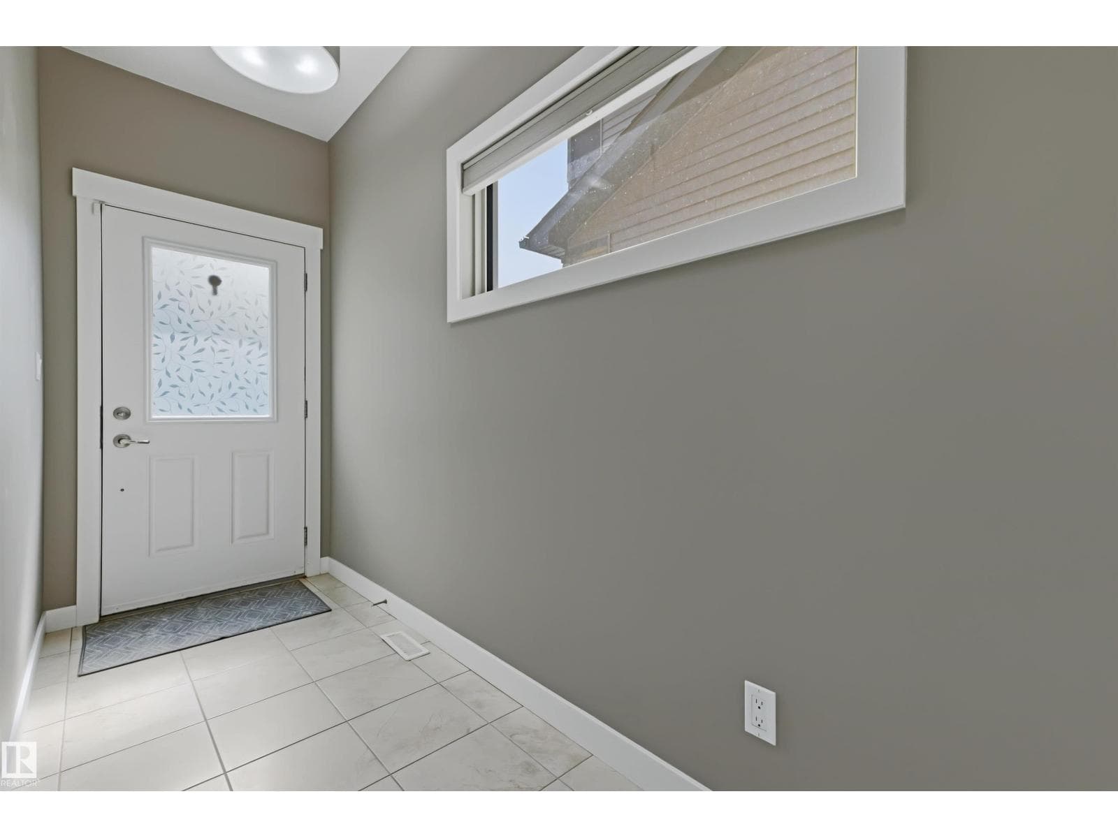 37 GREENBURY MR — photo 2
