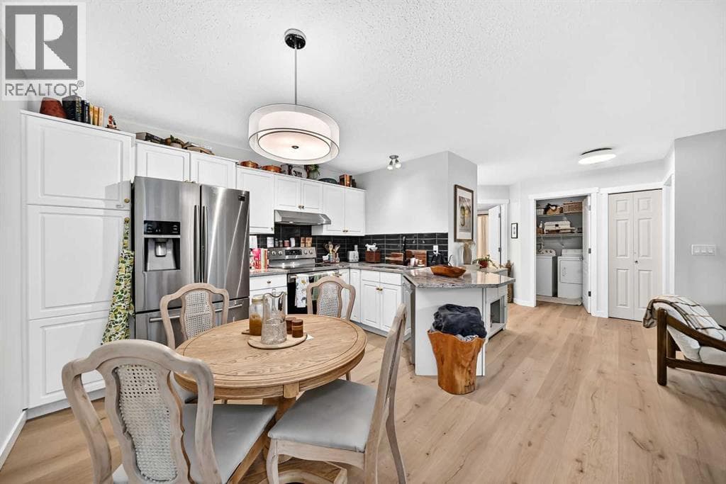 214, 10 Sierra Morena Mews SW — photo 5