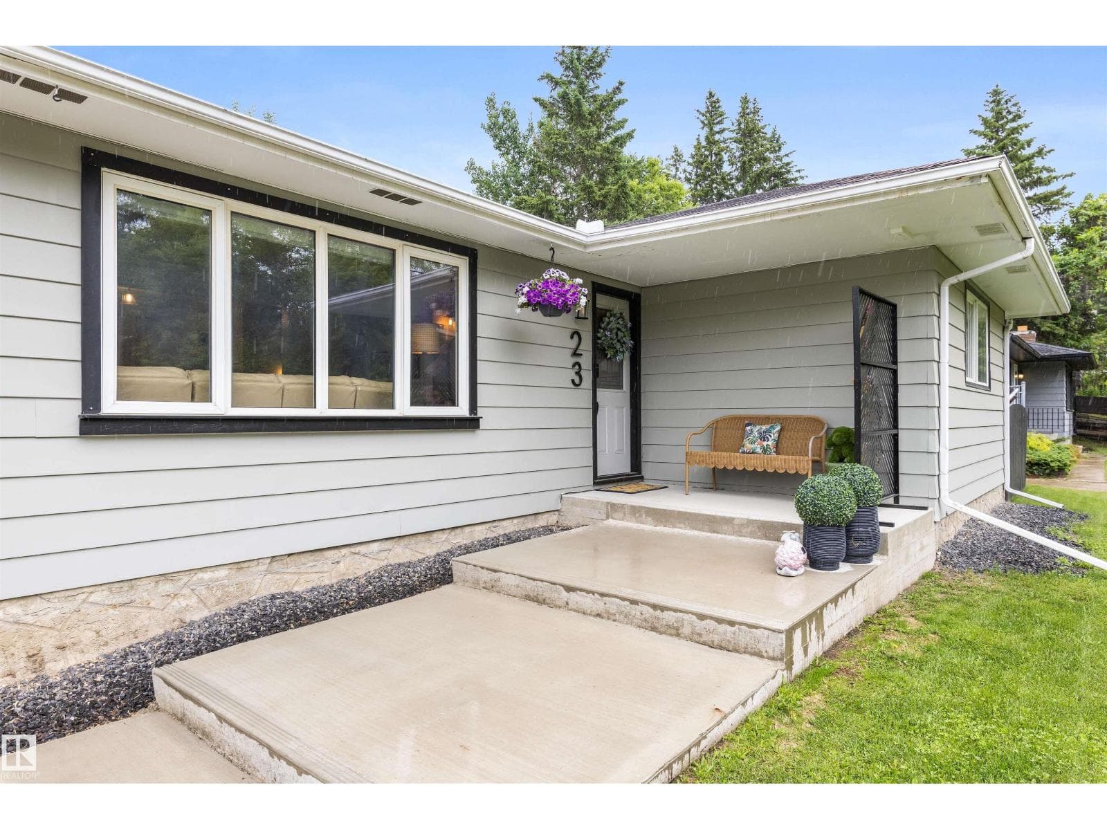 23 GLENHAVEN CR — photo 2