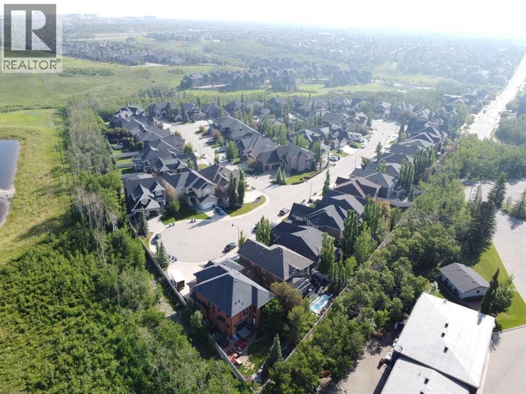 11 Aspen Cliff Place SW — photo 5