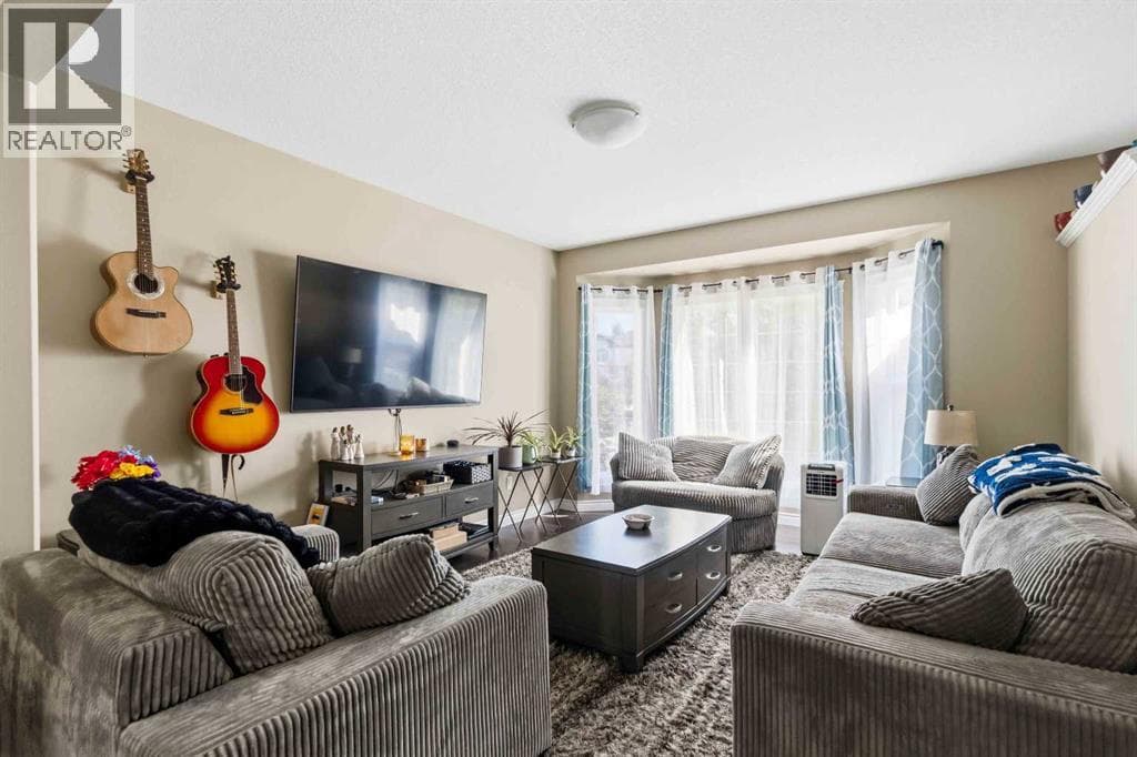 164 FIREWEED Crescent — photo 5