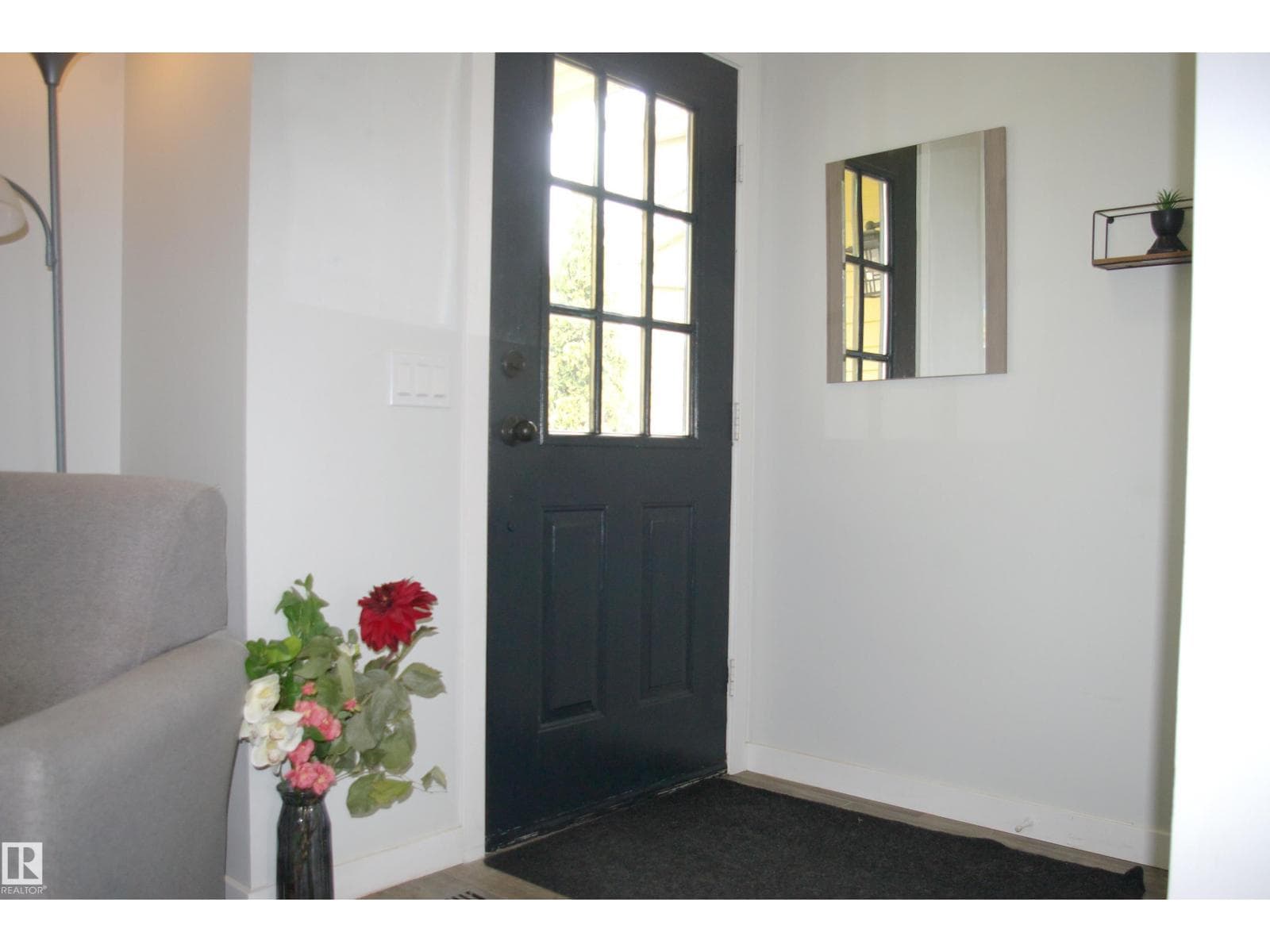 47 BIRCH DR — photo 2