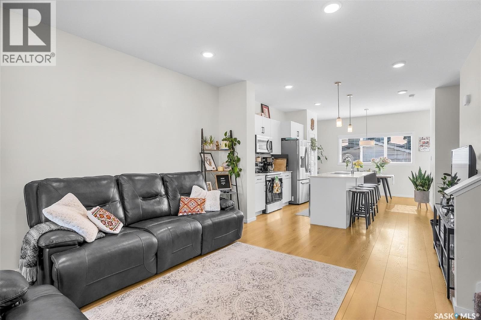 4238 Brighton CIRCLE — photo 4