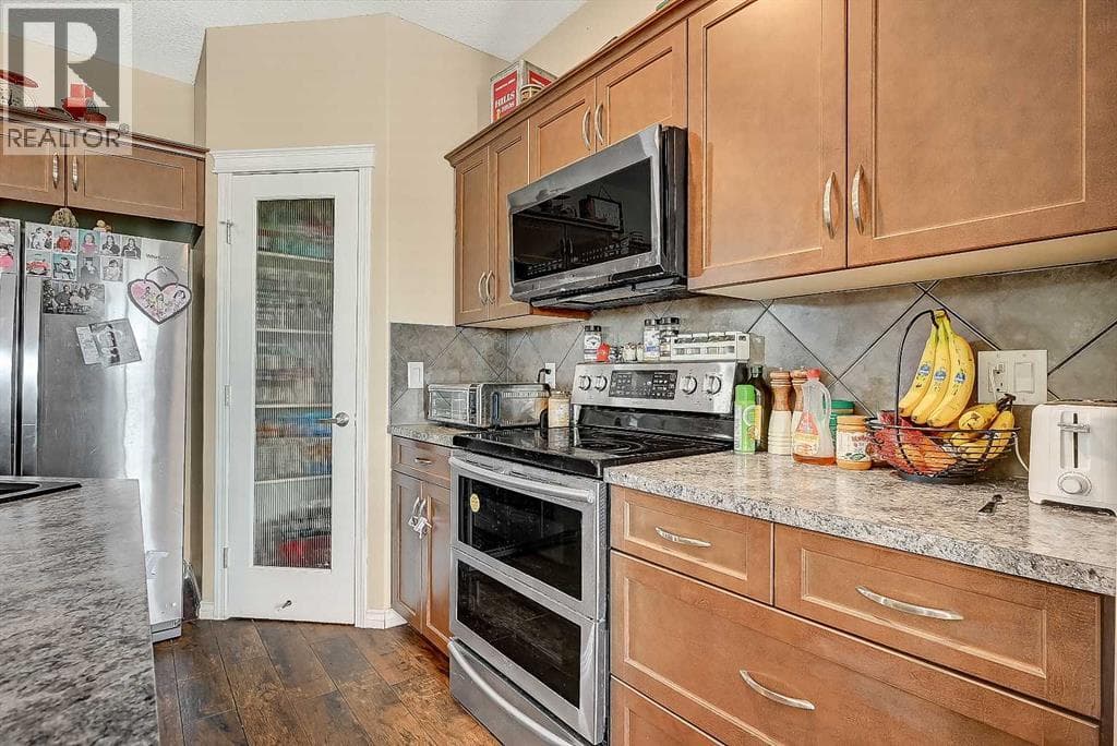 8821 88 Street — photo 2