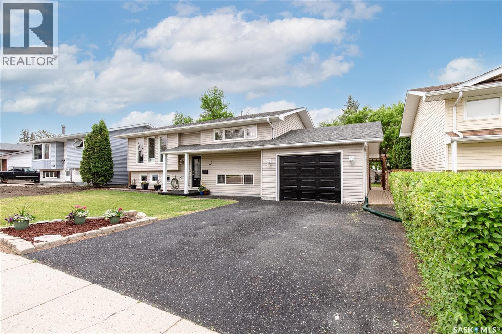 48 Aster CRESCENT — photo 2