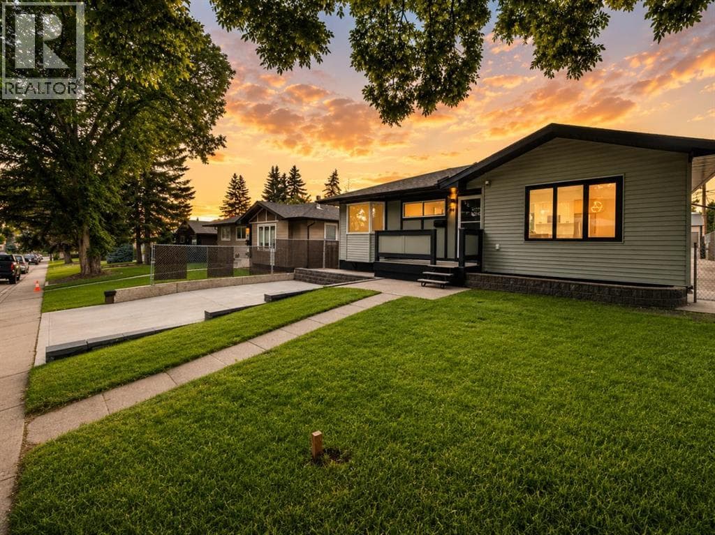 44 Fairview Crescent SE — photo 3
