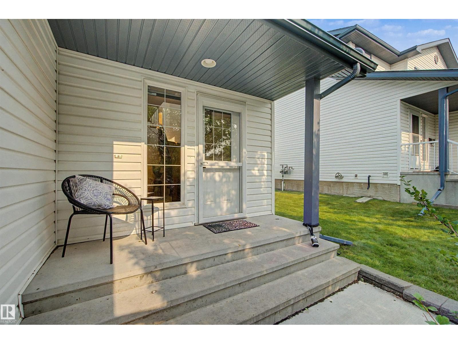 #15 450 HYNDMAN CR NW — photo 5