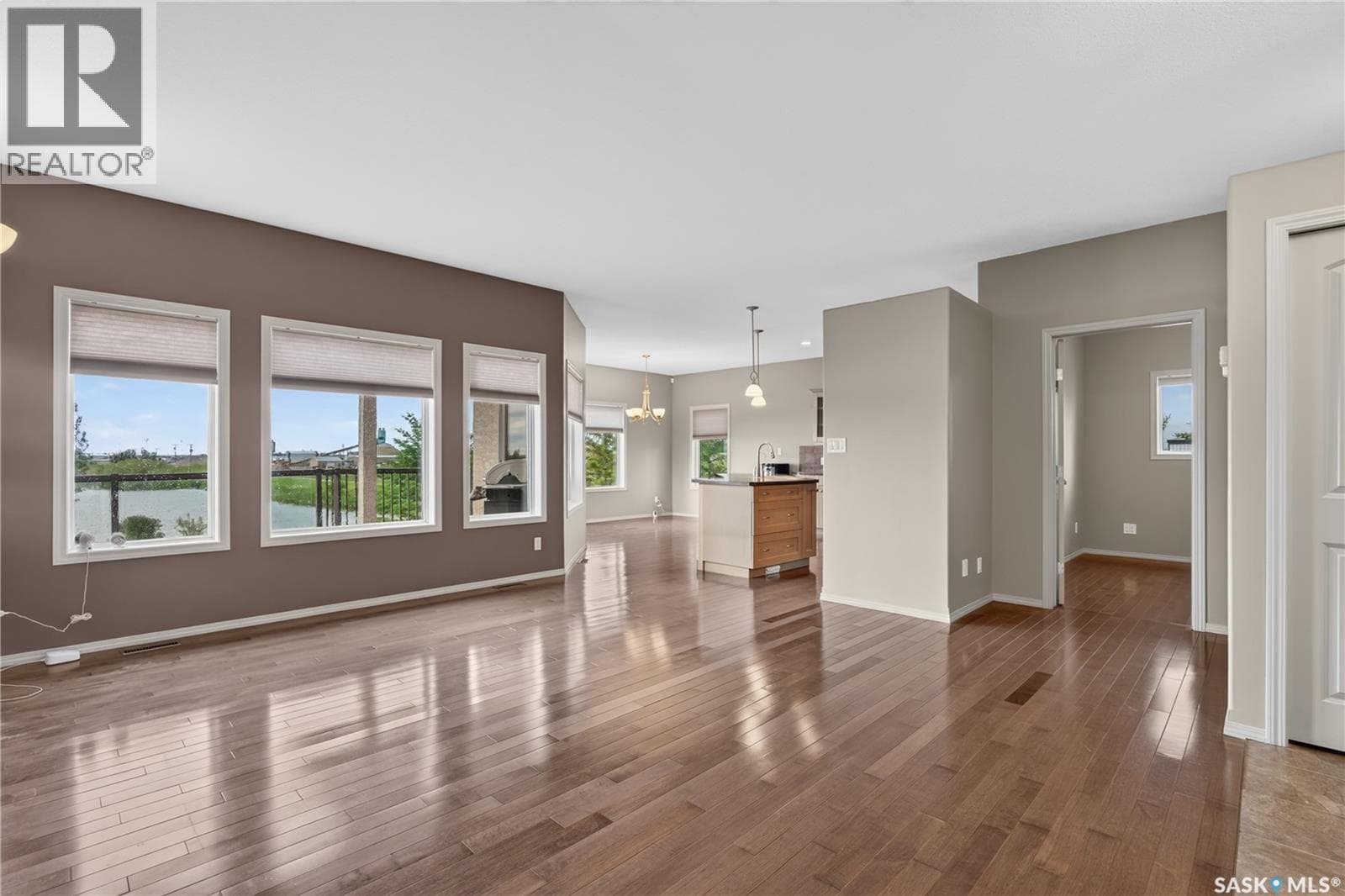 900 Water Ridge CRESCENT — photo 5