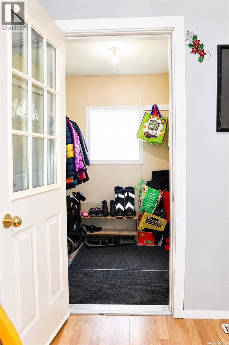 235 Gilbert STREET — photo 4