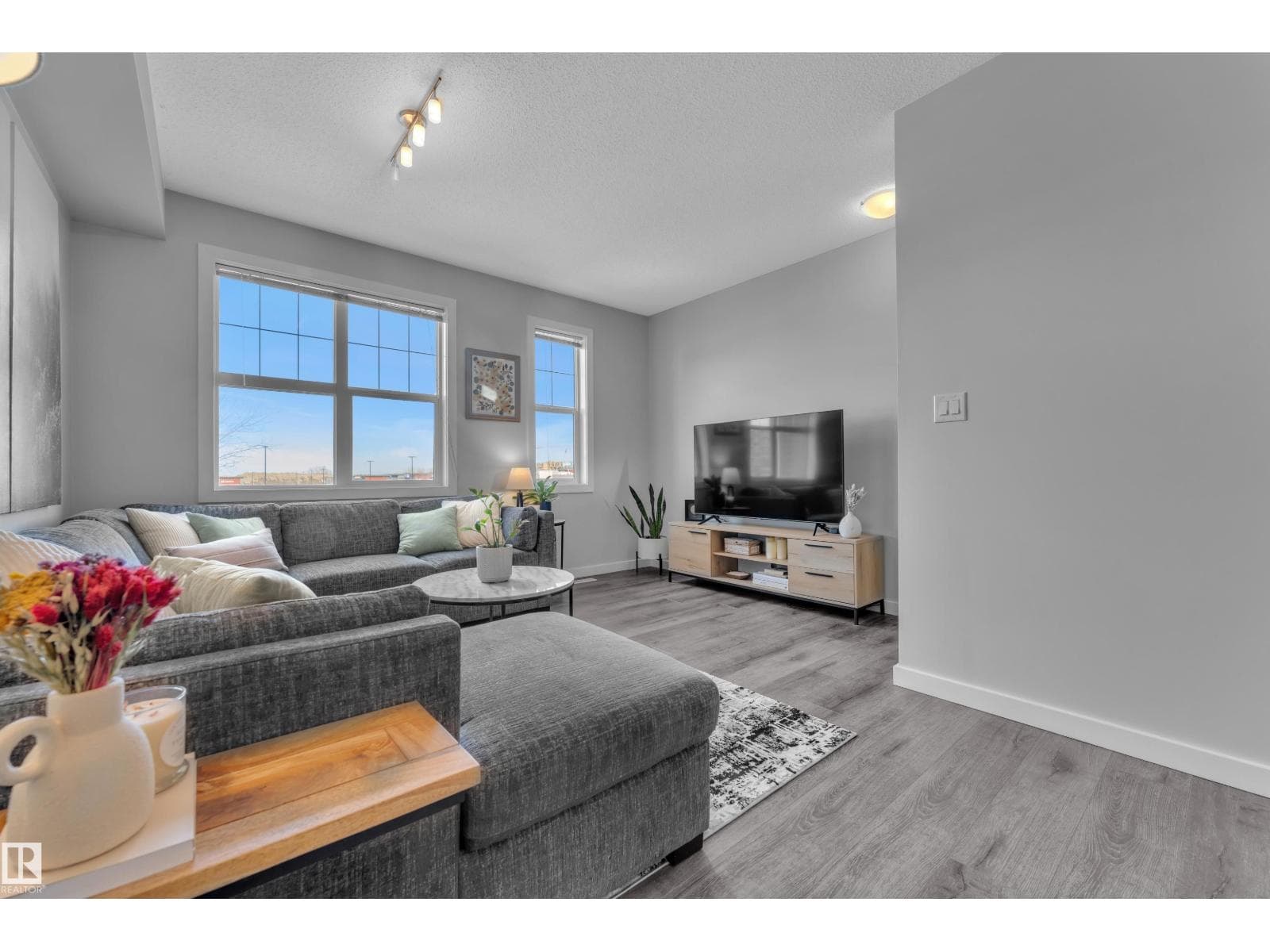 #15 2803 JAMES MOWATT TR SW — photo 5