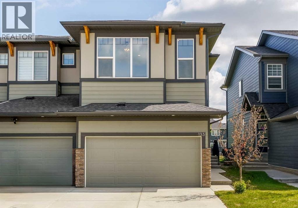 135 Legacy Glen Parade SE — photo 4