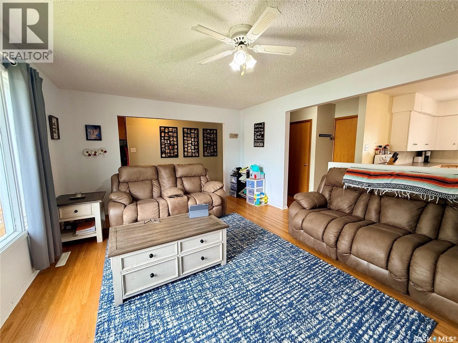160 3rd AVENUE SE — photo 4