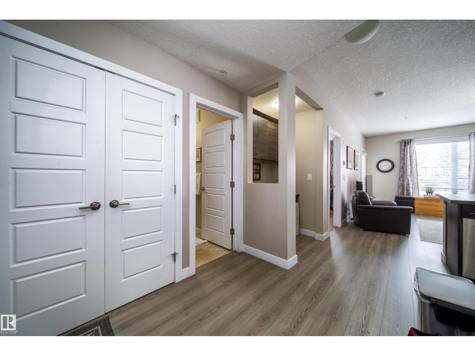 #112 2588 ANDERSON WY SW — photo 4