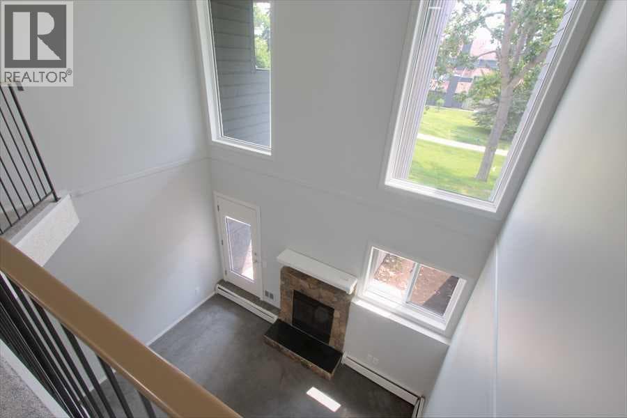 4172, 90 Glamis Drive SW — photo 4