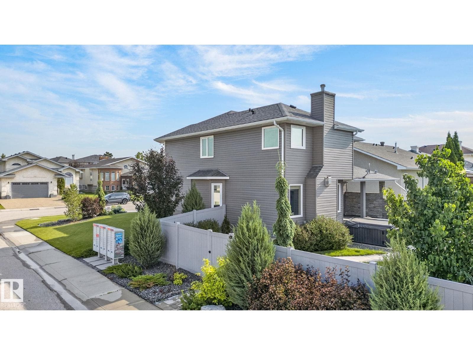 370 HOLLICK-KENYON RD NW — photo 3