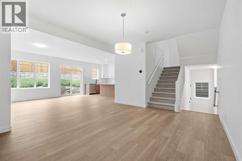 302 Baneberry Way SW — photo 4