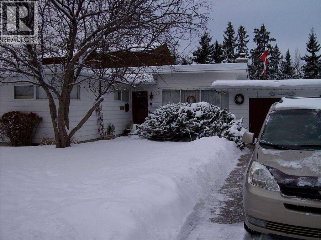 15 Glenview Drive SW — photo 2