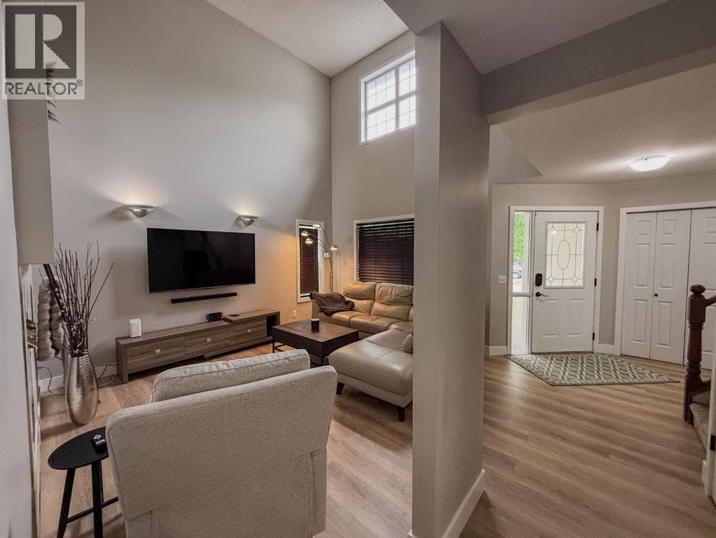 1749 Douglas Glen Grove SE — photo 2