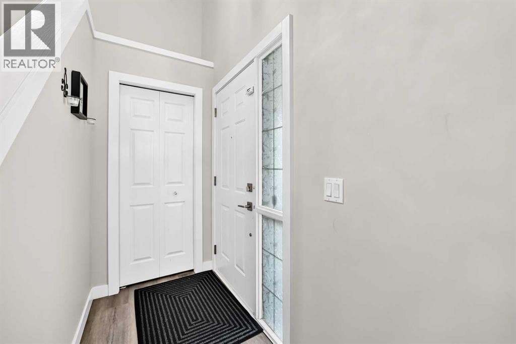 7230 Laguna Way NE — photo 4