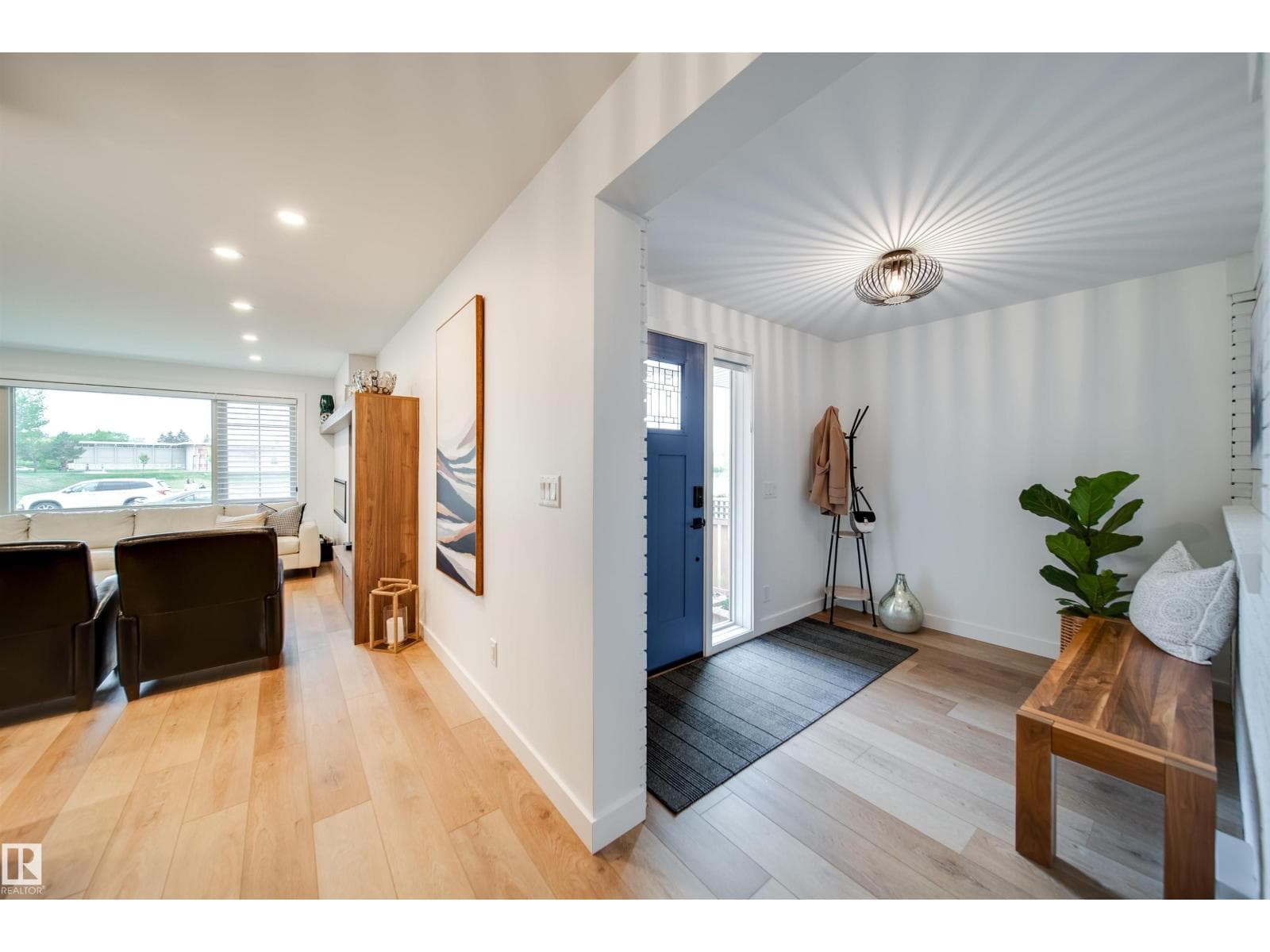 5431 113A ST NW — photo 5