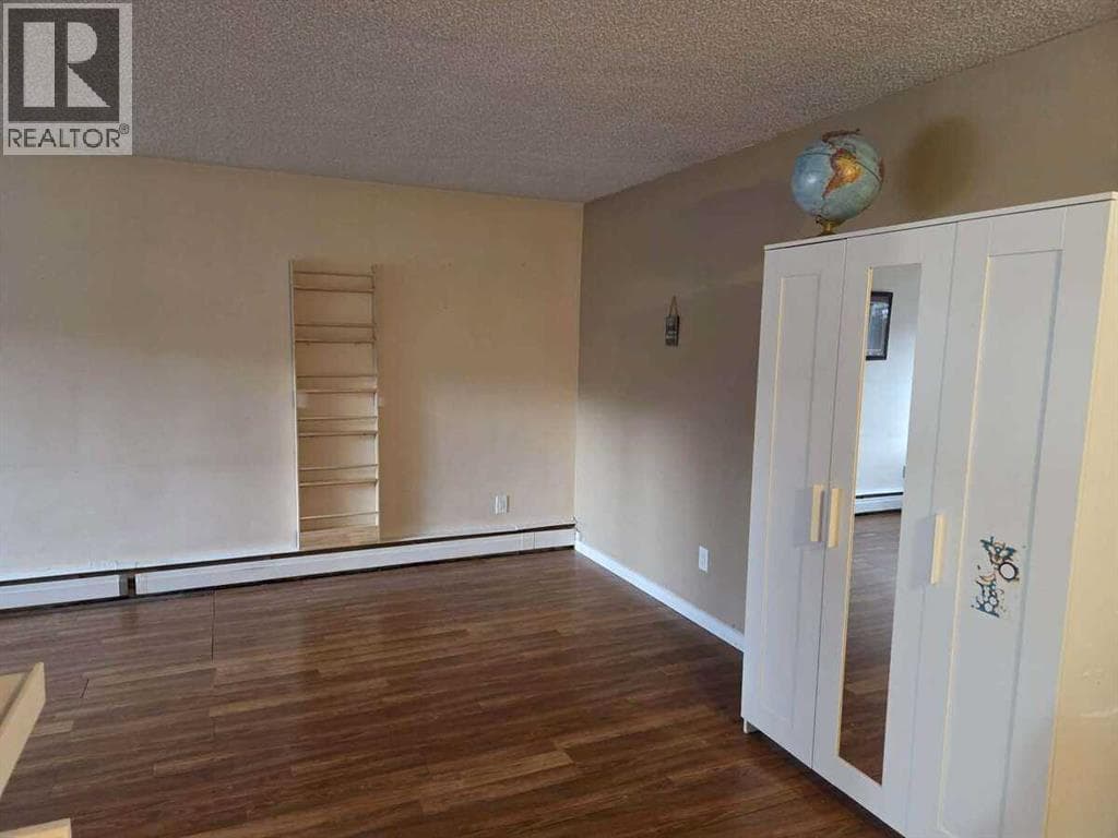 221, 8235 Elbow Drive SW — photo 5