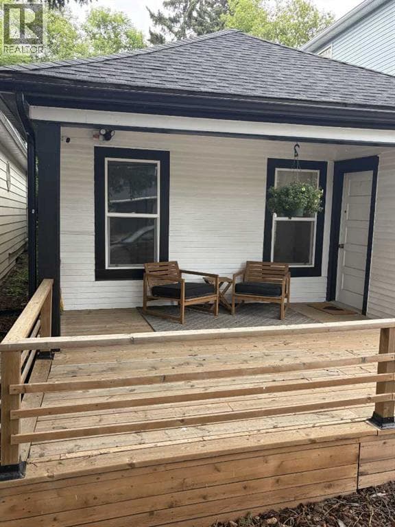 2514 16A Street SW — photo 3