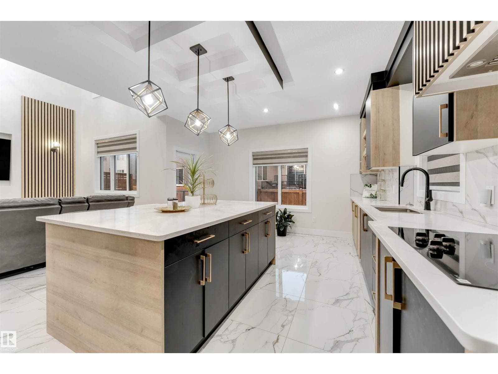 16916 47 ST NW — photo 4