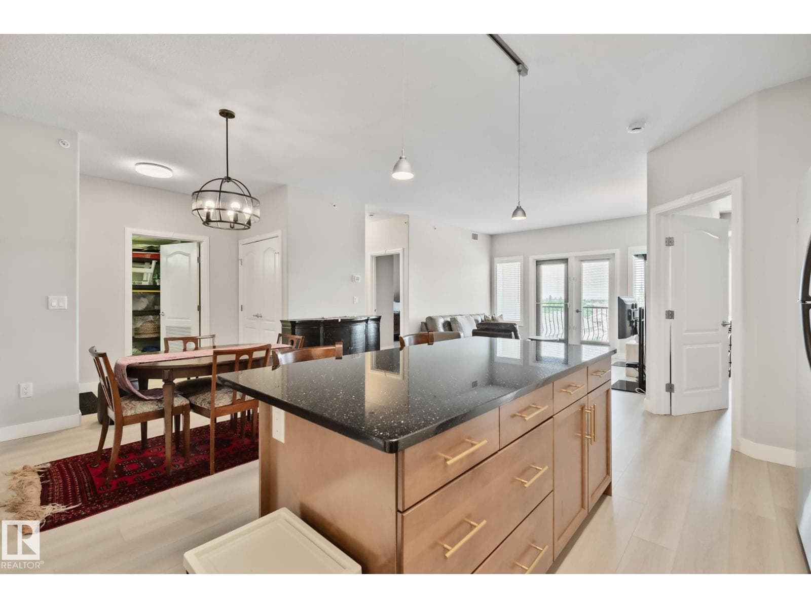 #432 1406 HODGSON WY NW — photo 4
