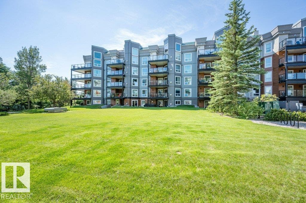 #305 7839 96 ST NW