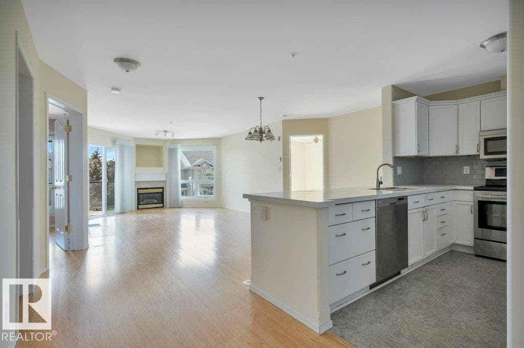 #305 7839 96 ST NW — photo 3