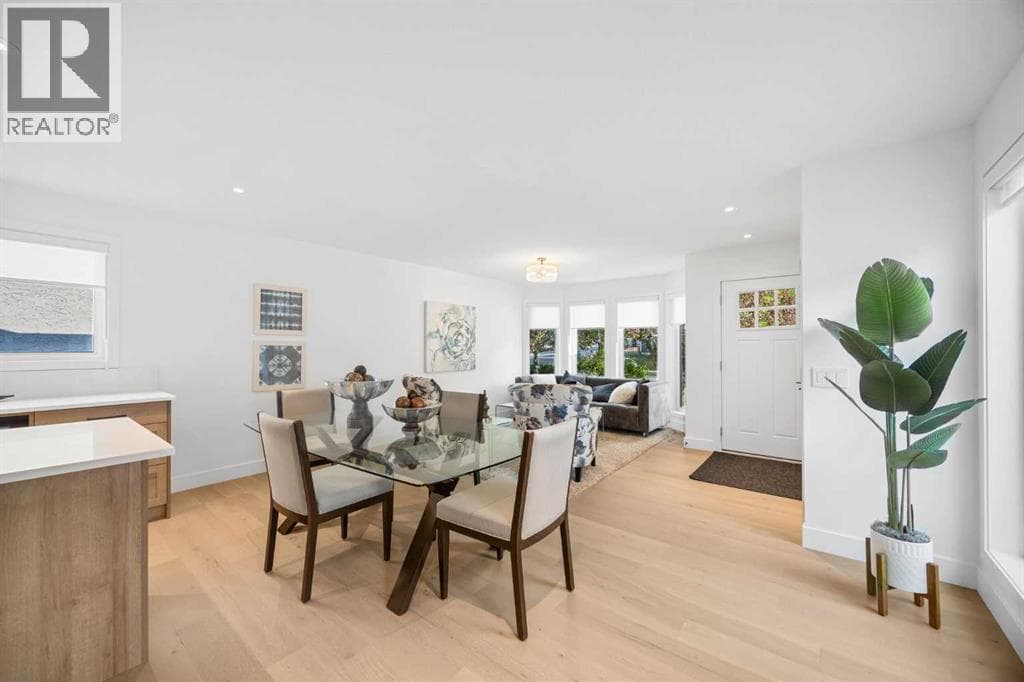 60 Strathcona Road SW — photo 3