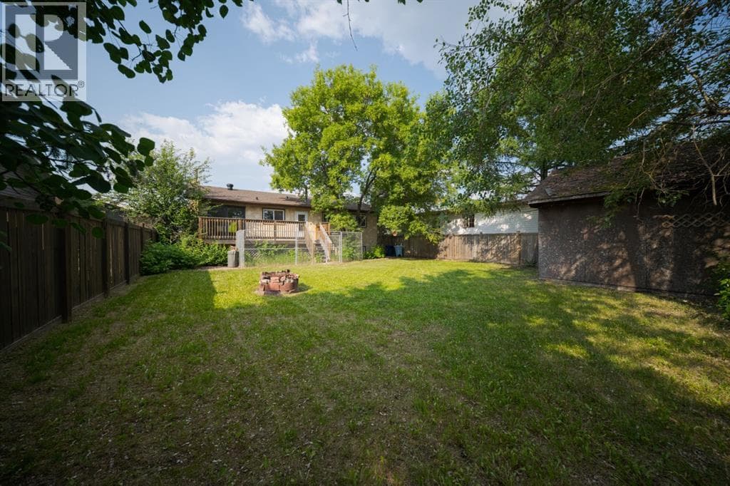 122 Christina Court — photo 2