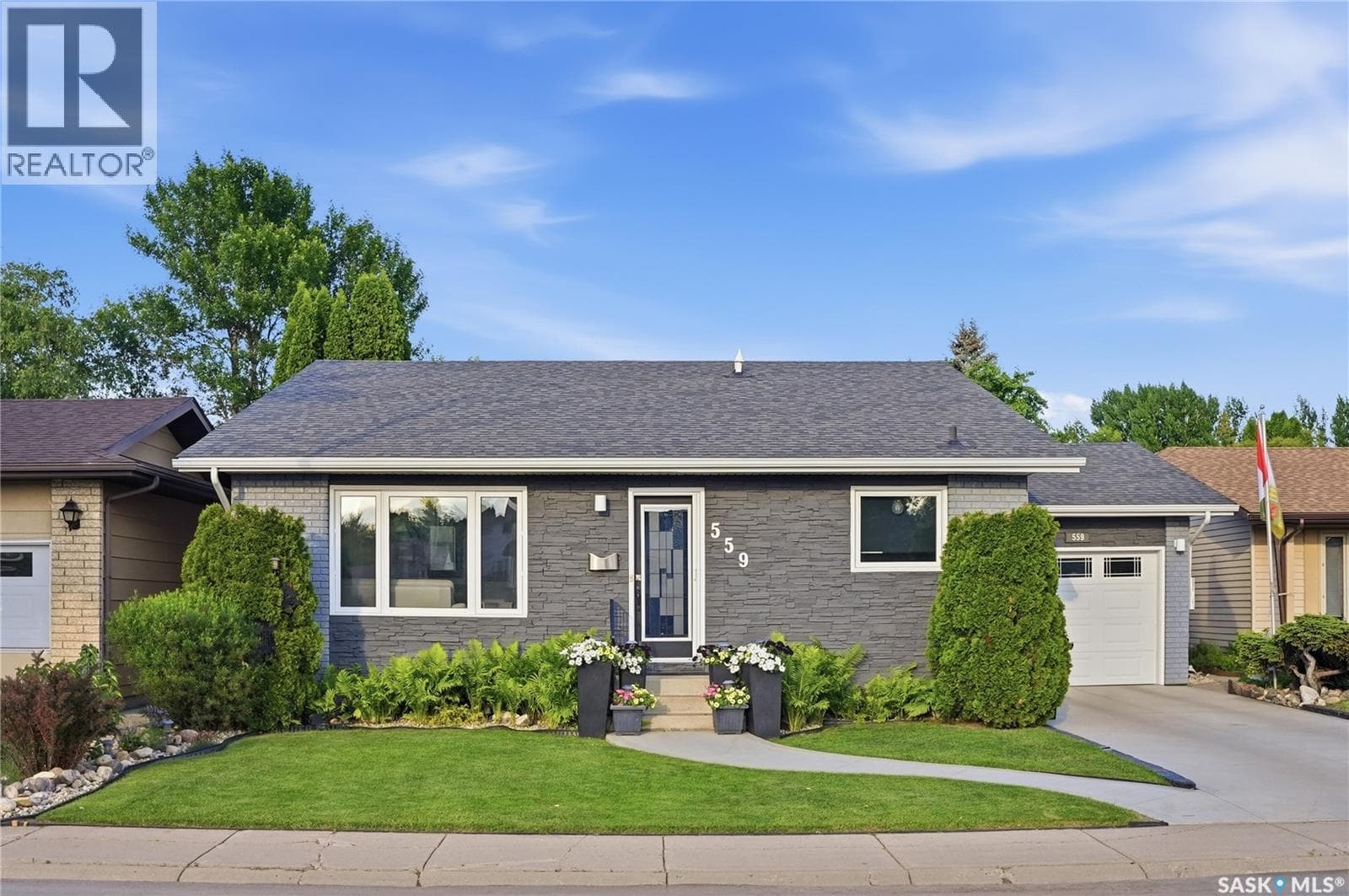 559 Delaronde ROAD