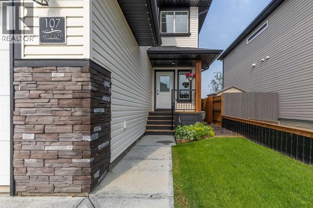 107 Westgate Drive — photo 2