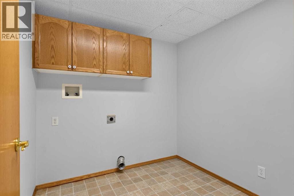 325, 728 Country Hills Road NW — photo 4