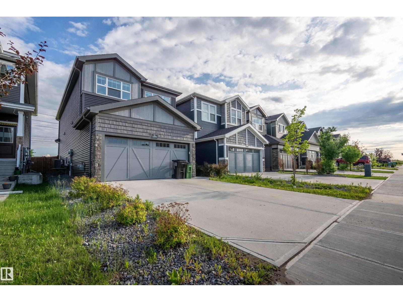 1091 EATON RD NW — photo 3