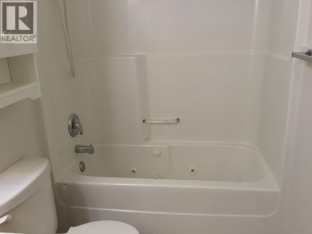 UNIT 2, 4920 53 Avenue — photo 5