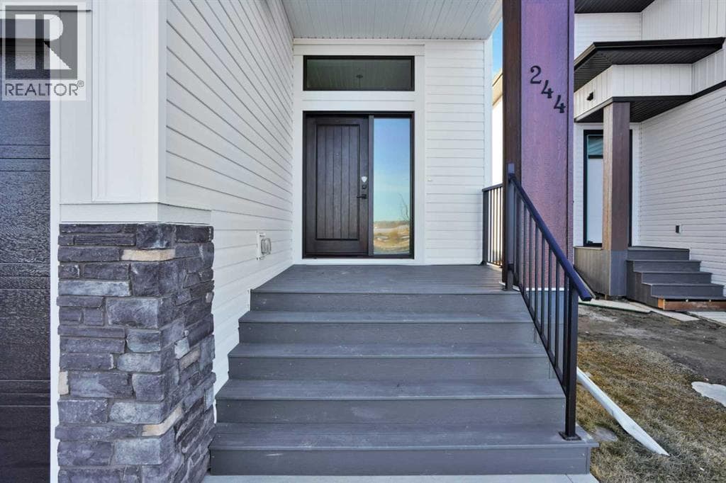 244 Emerald Drive — photo 2