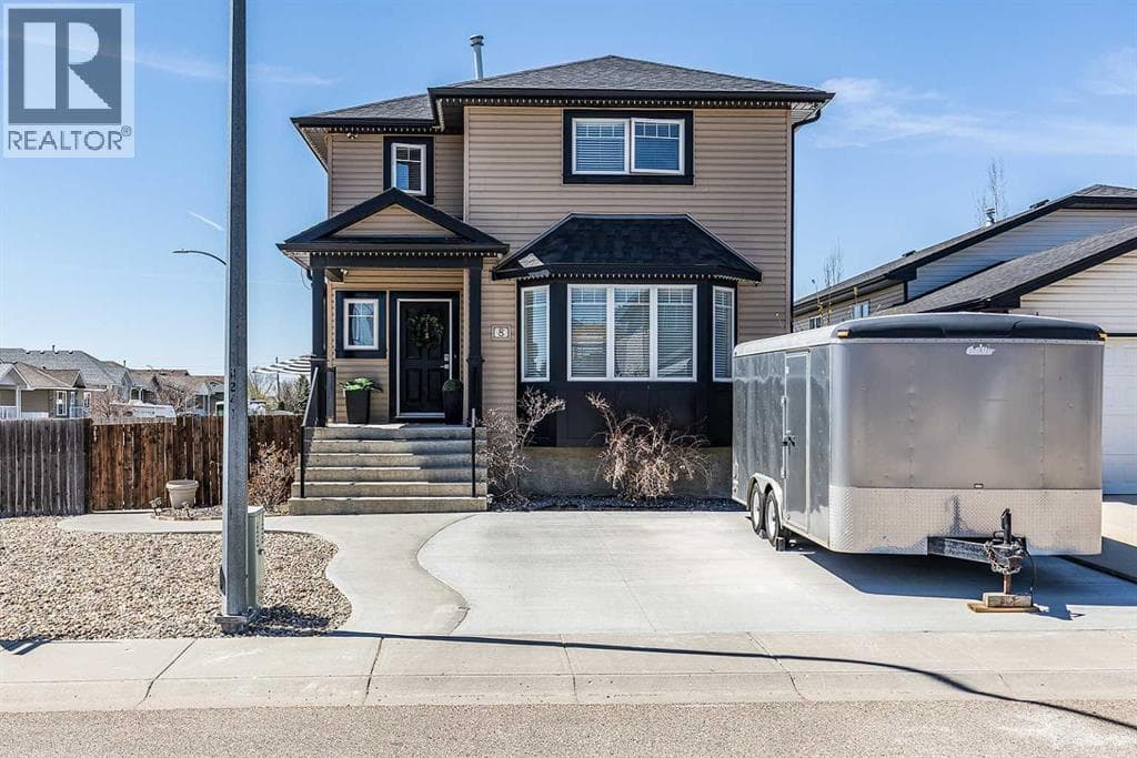 8 Terrace Circle NE