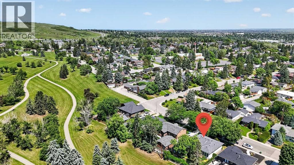 819 Thorneycroft Drive NW — photo 4