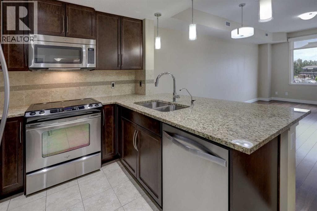 206, 16 Varsity Estates Circle NW — photo 4