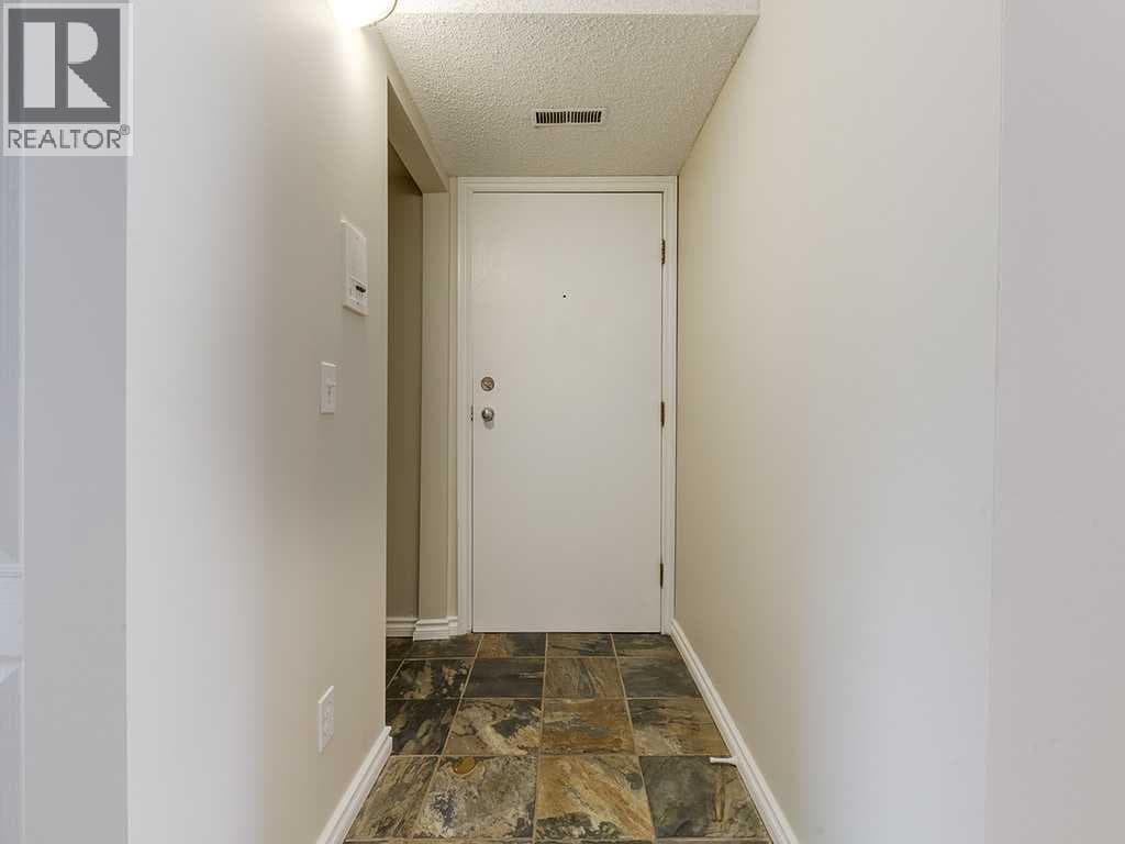 113, 1540 29 Street NW — photo 2