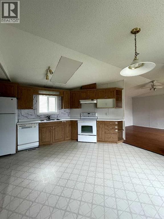 22 Dogwood Avenue — photo 4