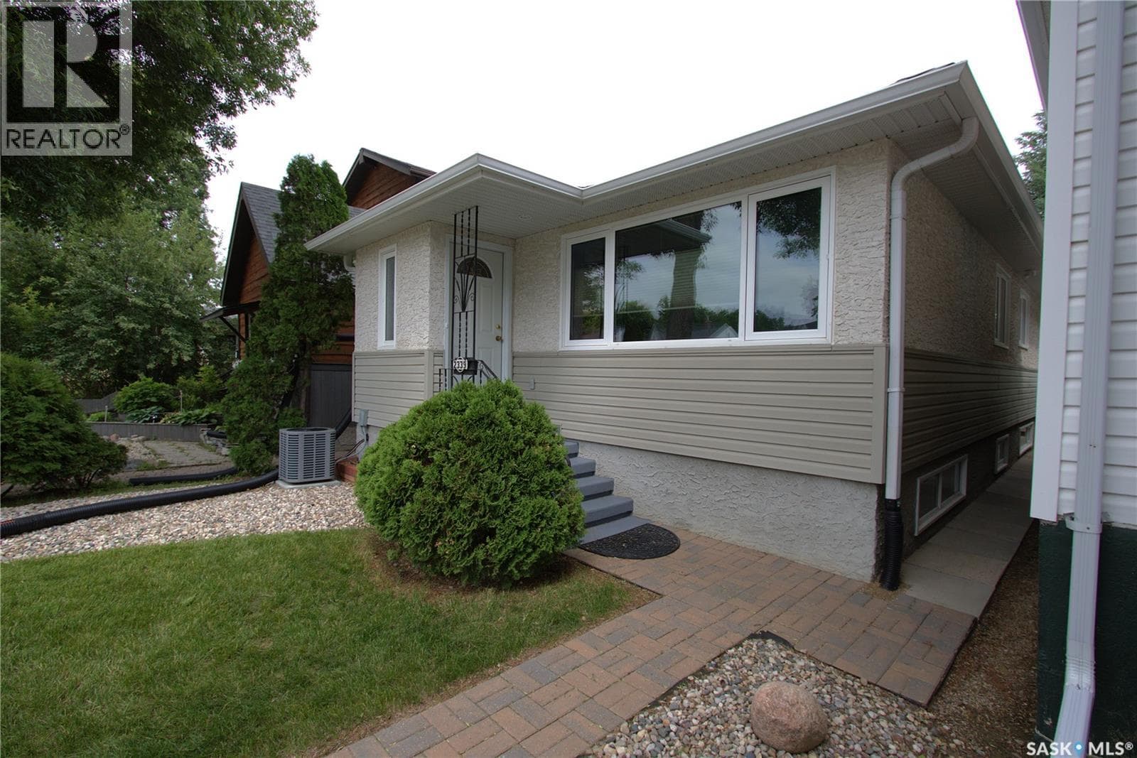 2339 Reynolds STREET — photo 2