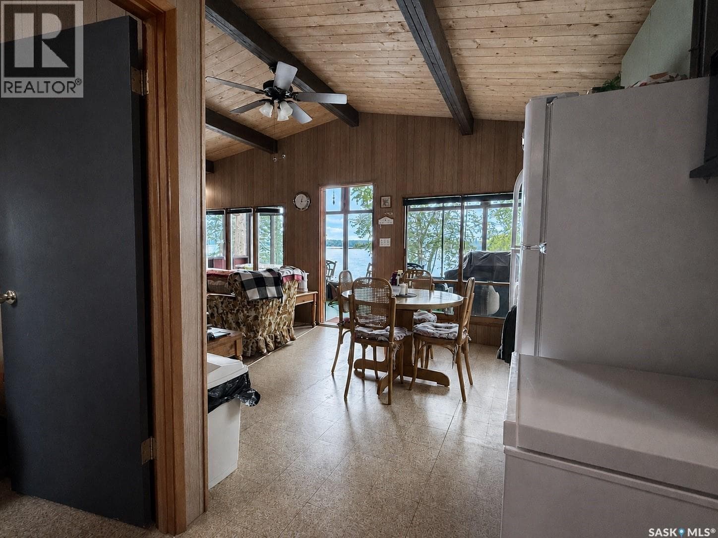 550 Neis DRIVE — photo 3