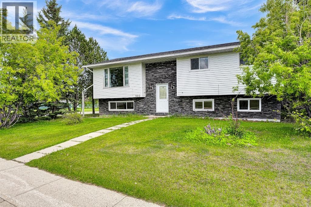 502 Maplewood Drive — photo 2