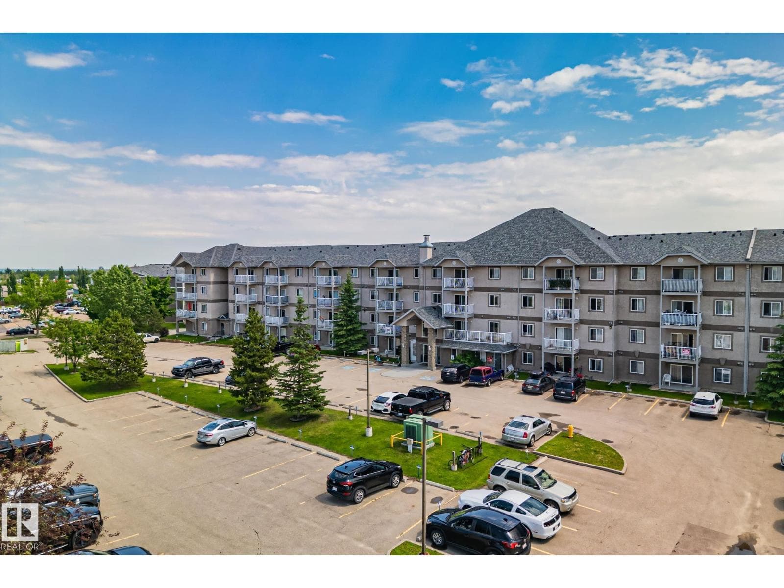 #209 240 SPRUCE RIDGE RD
