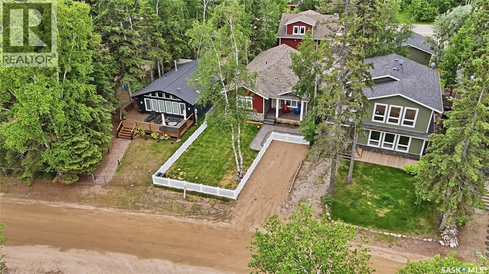 251 Lakeshore DRIVE — photo 5